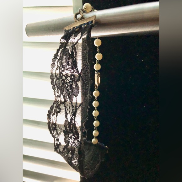 032 Ms Gilmore Vintage costume choker - Picture 1 of 10